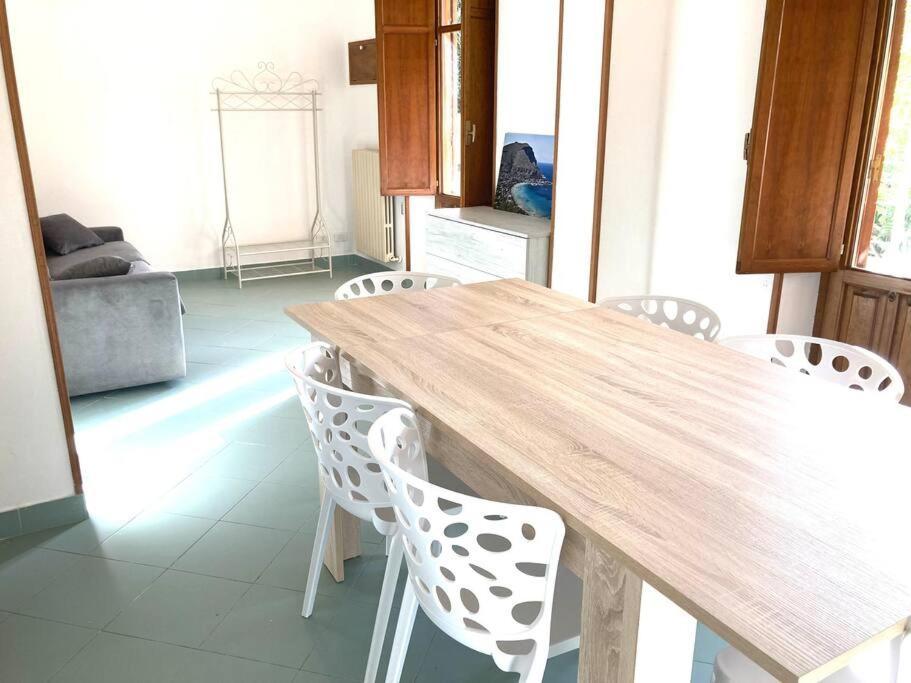 Villa Orlando Mondello Palermo Esterno foto